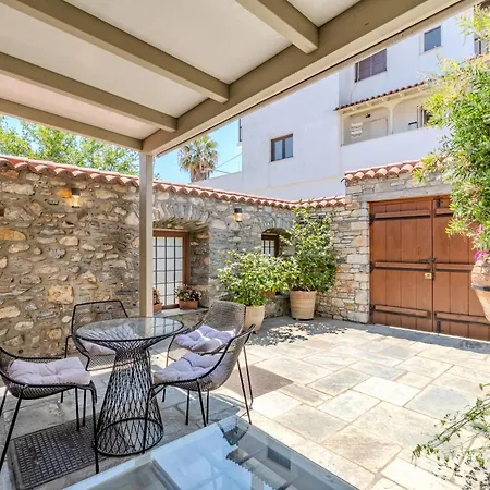 Chroma Pelion بيت للعطل *