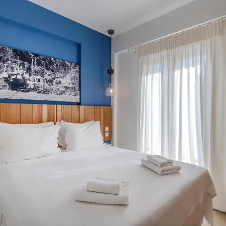 Chroma Pelion كاتو جاتزي